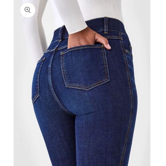 SPANX Flare Midnight Shade High Rise Pull-On Stretch Jeans Dark Wash XL - Picture 5 of 10